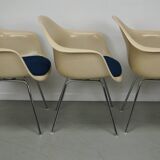 Set of Three Parchment Fiberglass DAX Armhairs Eames for Herman Miller / Vi