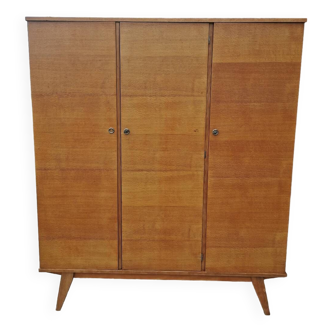 Vintage dressing cabinet