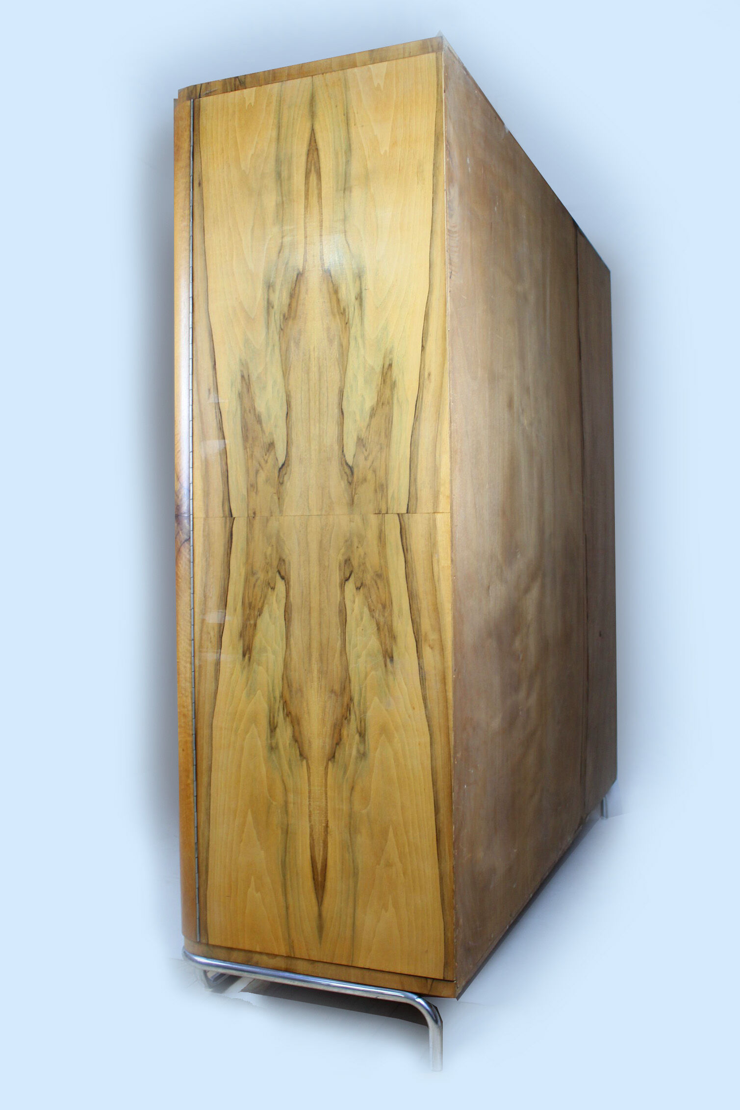 Bauhaus chromed tubular steel wardrobe, 1930s