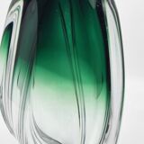 Vase vintage Val St Lambert en verre soufflé vert de forme ovoïde, Belgique