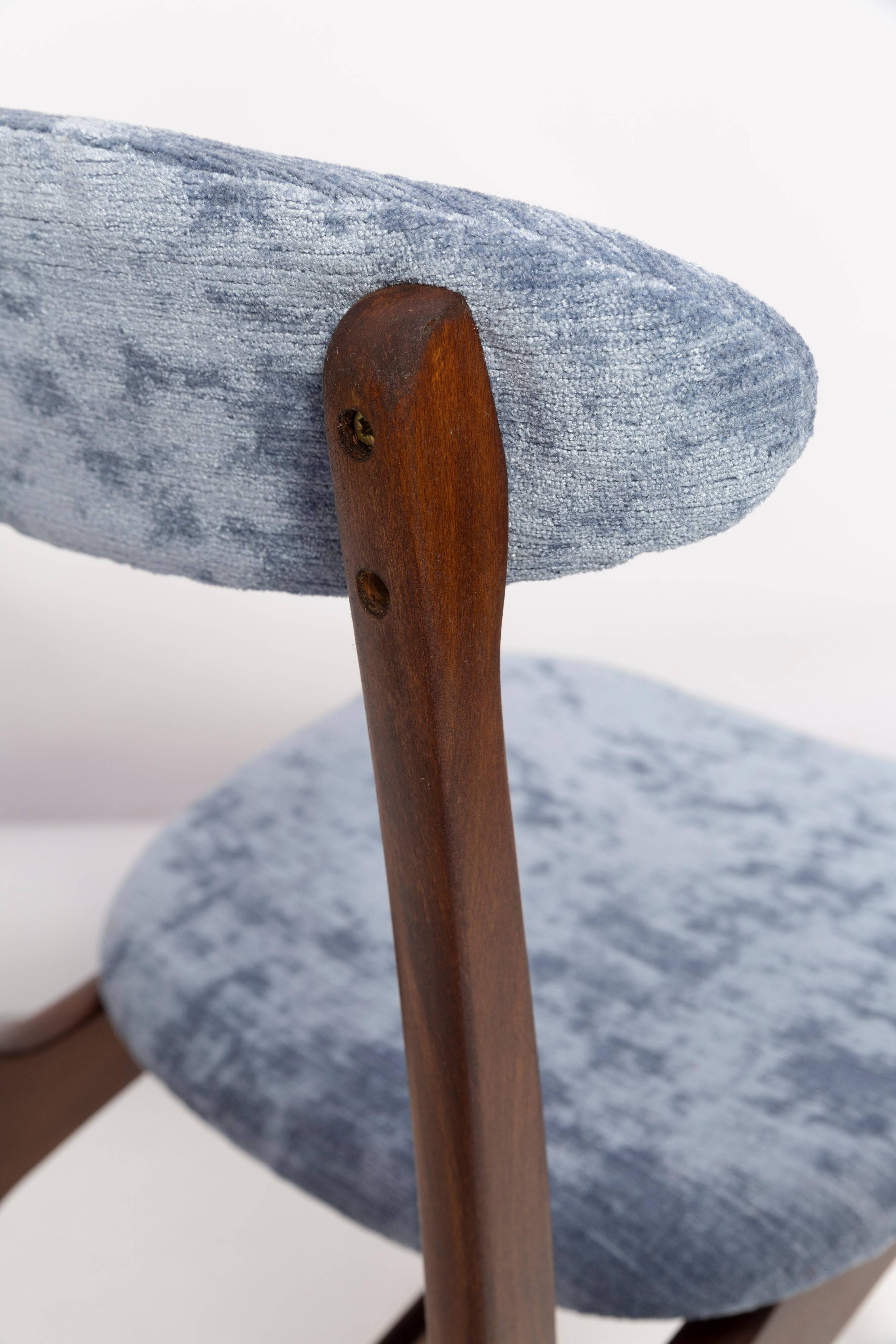 Pair of vintage lavender velvet chairs from the mid-century, designed by Rajmund Hałas, Poland, 1960.