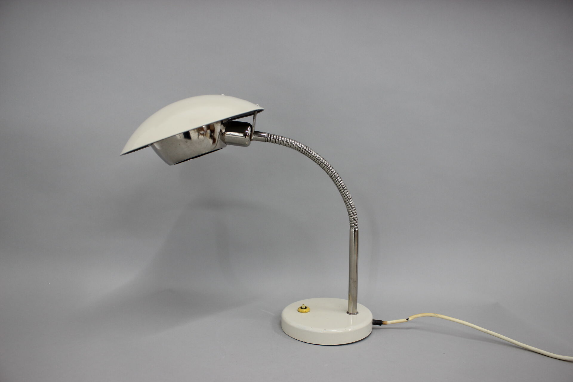 Lampe de table Bauhaus, Tchécoslovaquie, années 1930