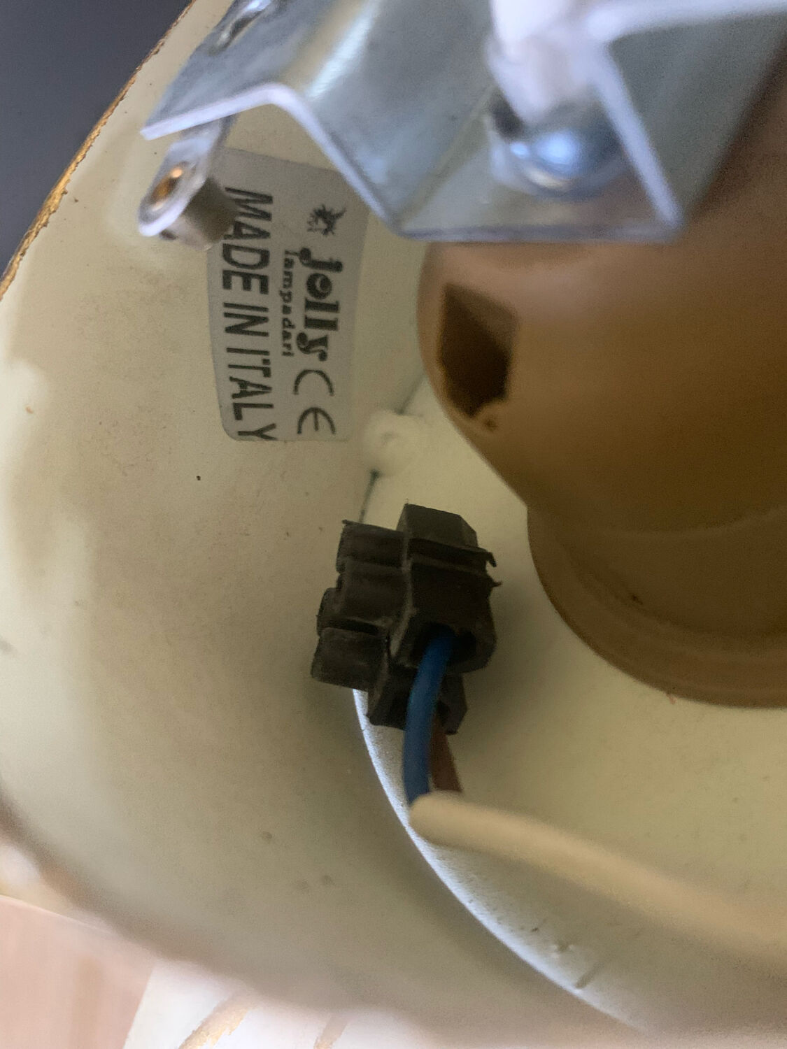 Metal flower wall lamp