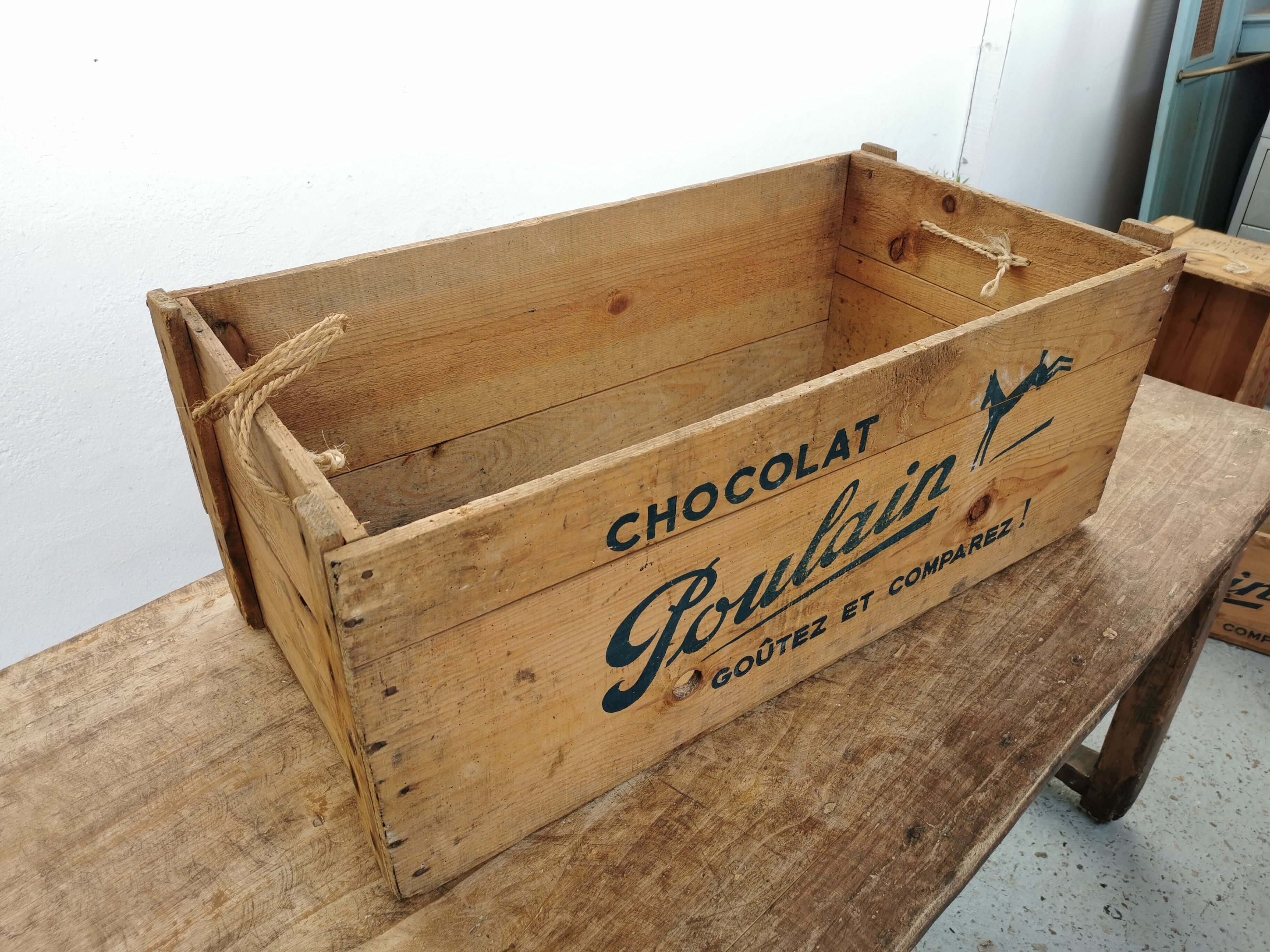 Wooden chocolate poulain case 1950