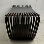 Banc ou table basse à lattes en bois ondulé et courbé, style néerlandais post-moderne, années 1970