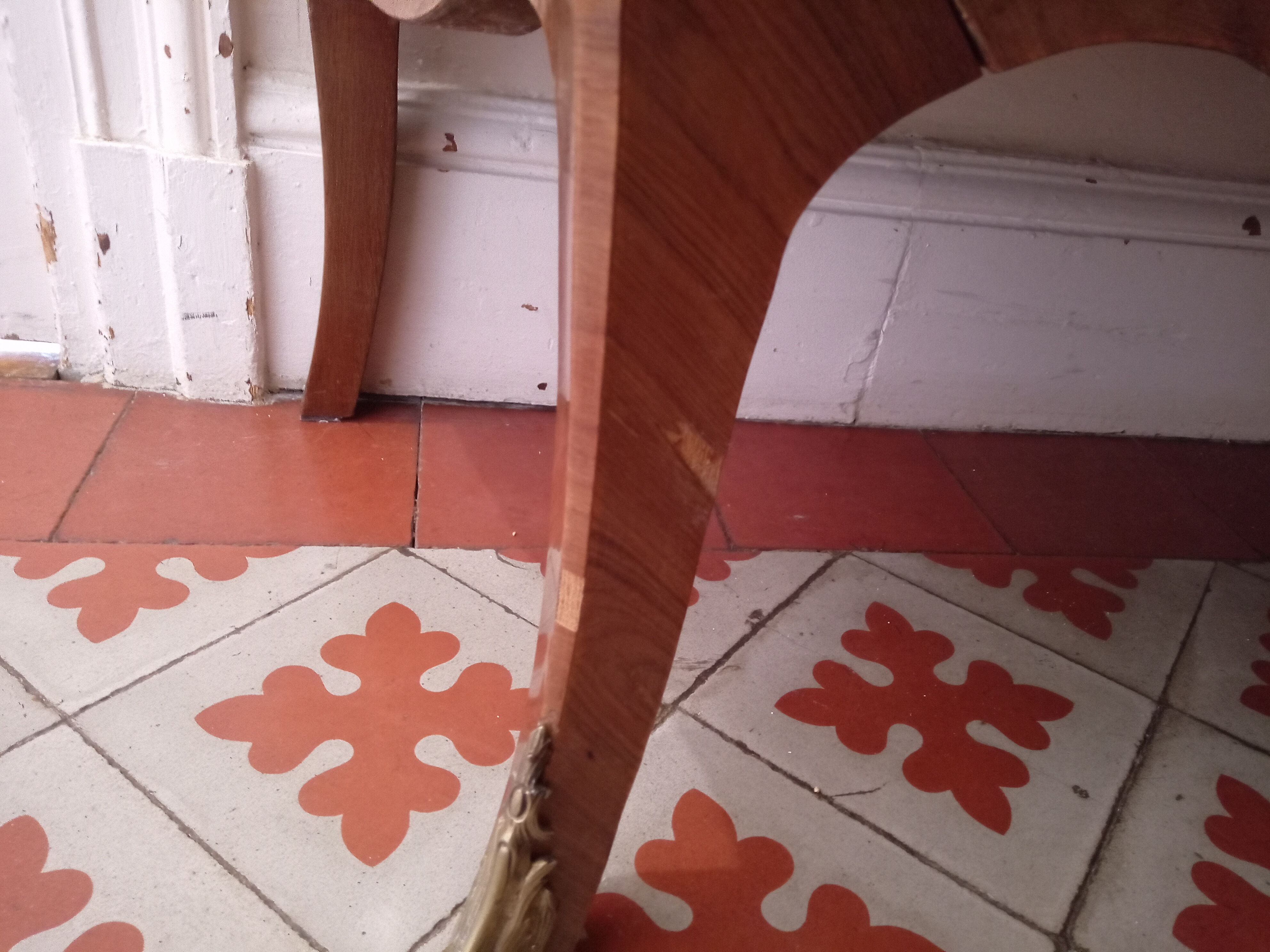 Chest of drawers 2 drawers Louis XV curved rosewood