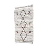 Brown and white Berber Béni Ouarain rug with diamonds in wool