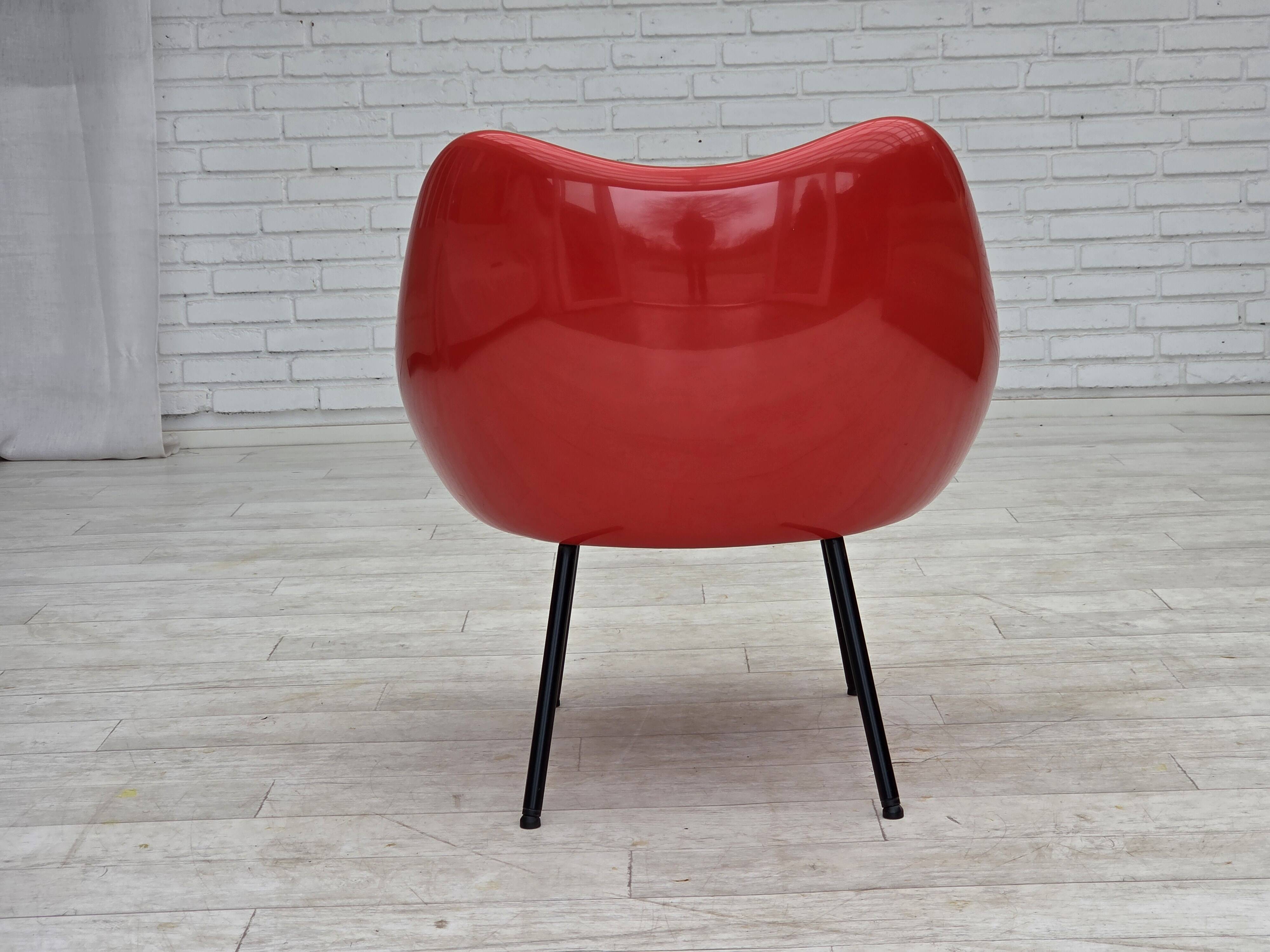 1960s, socialist realism design icon by Roman Modzelewski, model RM58.