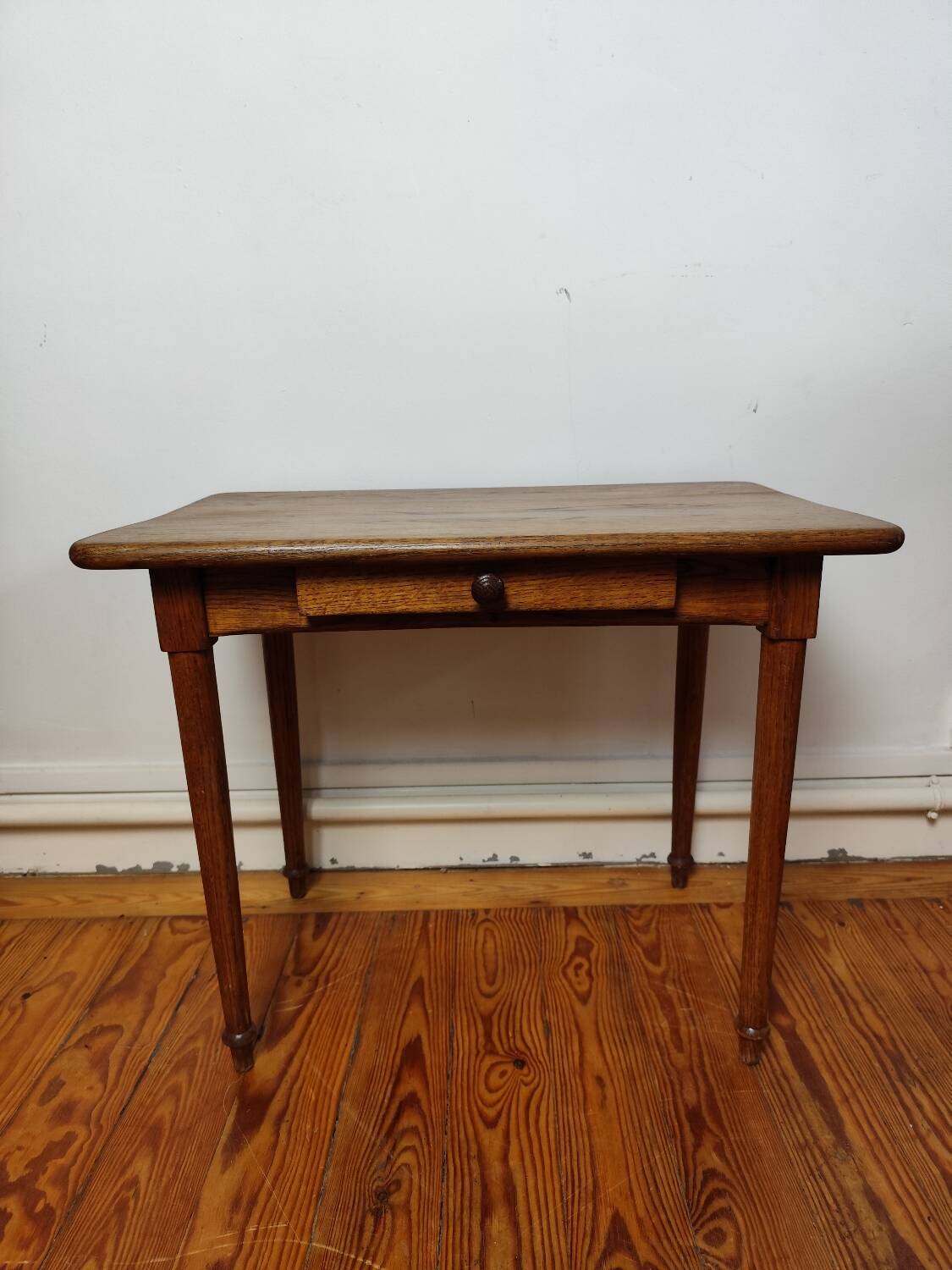 Coffee table / small desk