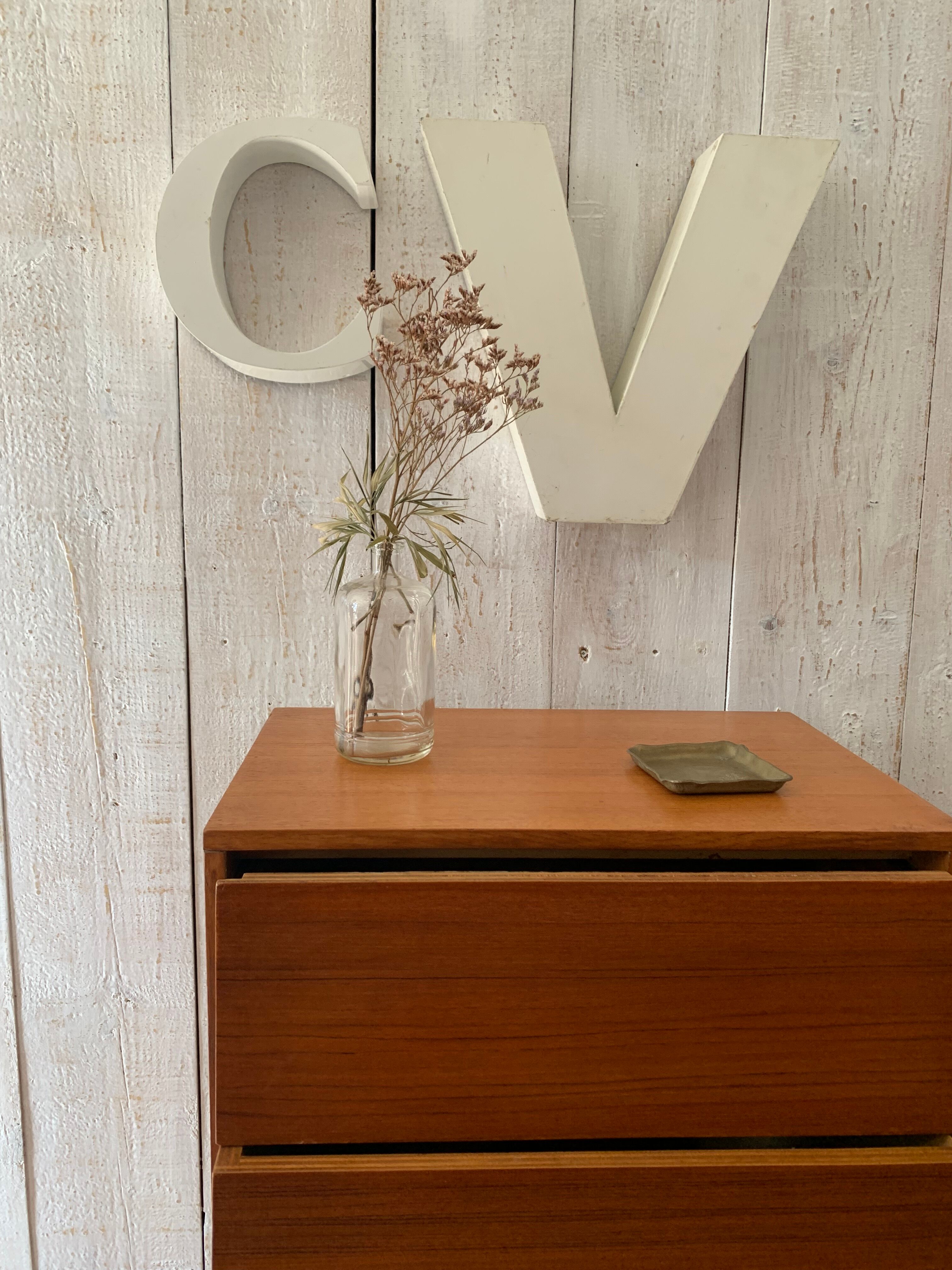 Rag picker with finned drawers