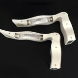 Pair of Italian wall lights Fontana Arte Yves white 2008