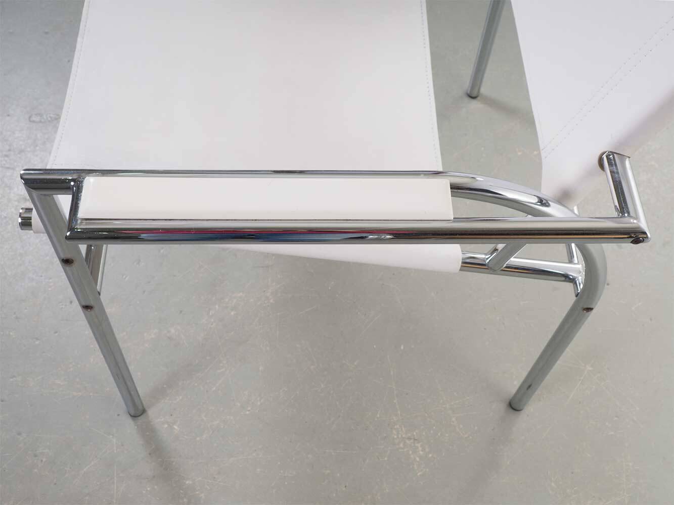 Fauteuil en cuir blanc – G. Vollenbrock – Hennie de Jong