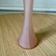 Vase en verre poli rose