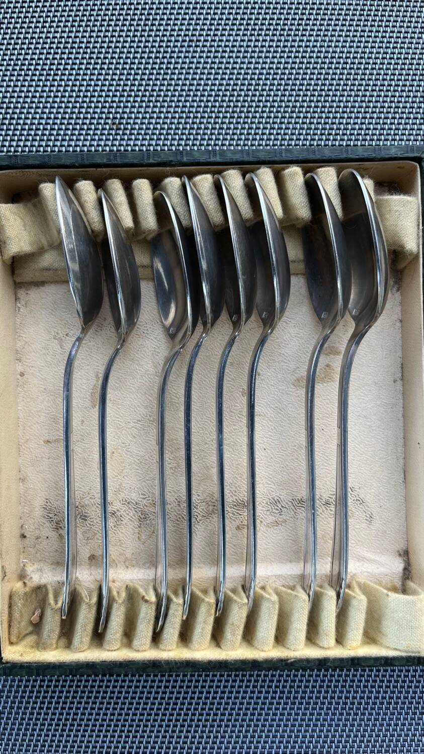 Box of 8 silver-plated teaspoons