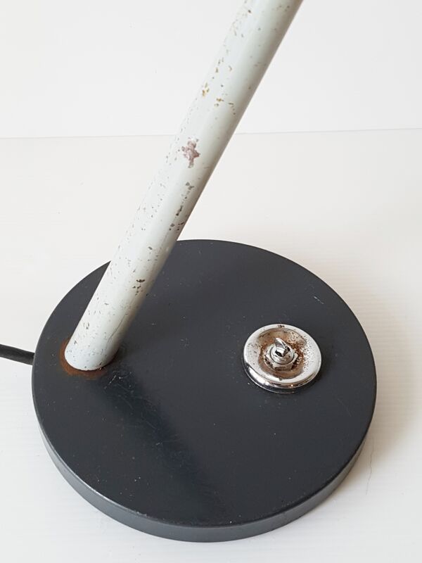 Lampe de bureau gris foncé en tôle et tôle perforée 1950 1960 vintage 50's 60's