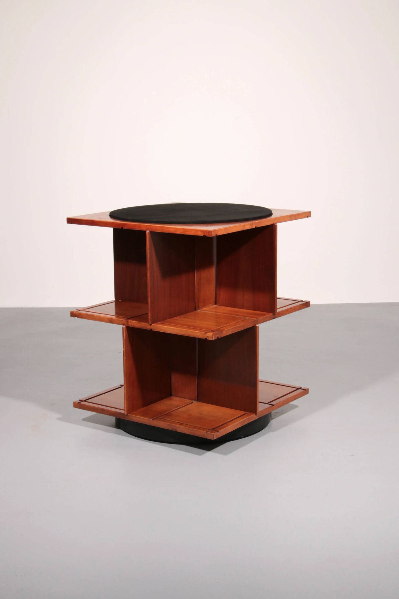 Gianfranco Frattini revolving modular bookcase model 823, 1963 Italy