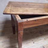 Solid walnut kneading table old XIX°