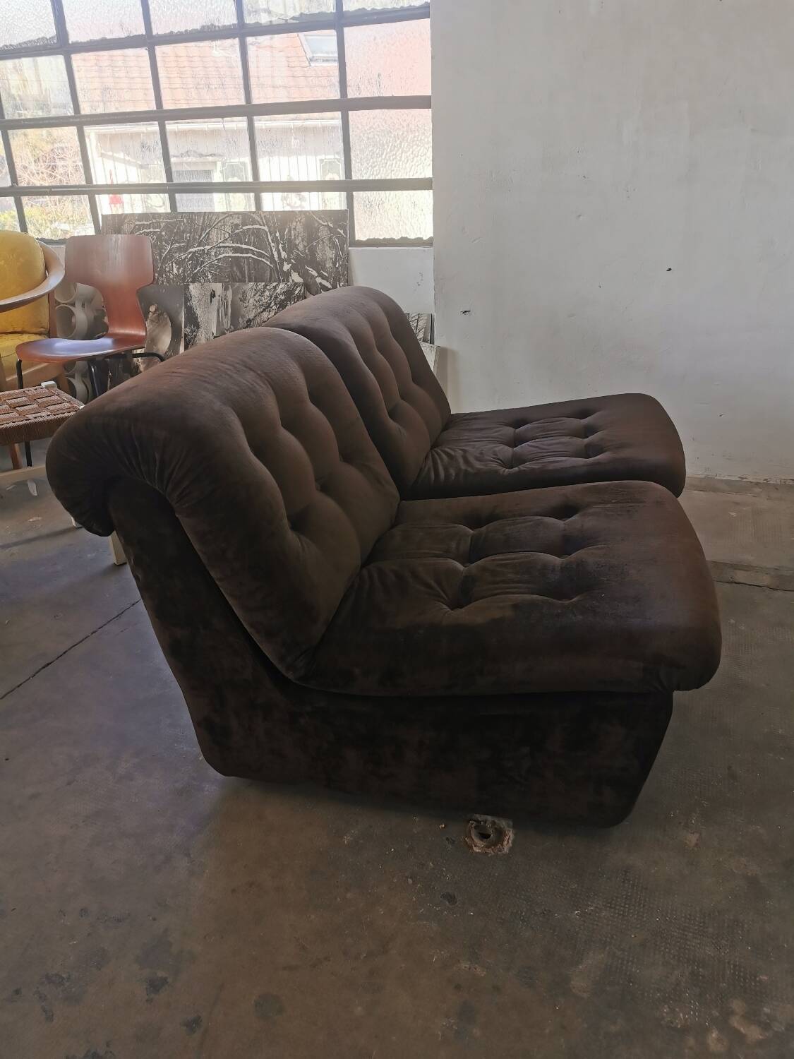 Pair of velvet armchairs from the 70s/80s