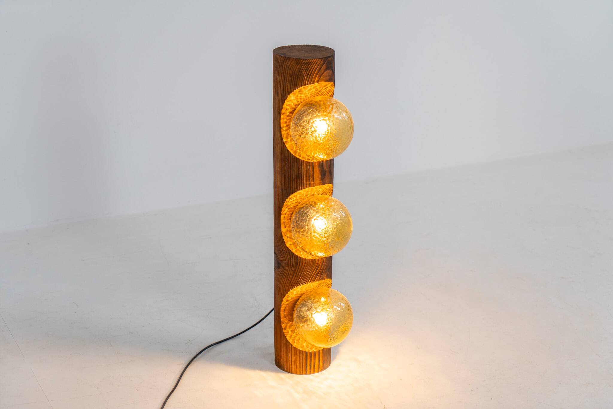 Sculptural solar lamp by Temde Leuchten