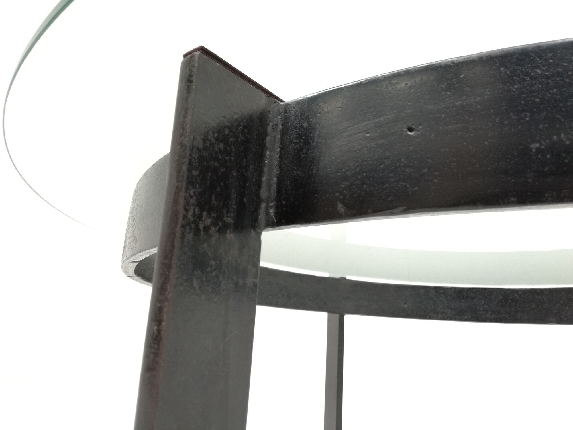 Table basse tripode, C.1950.