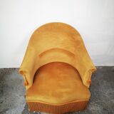 Old yellow toad chair