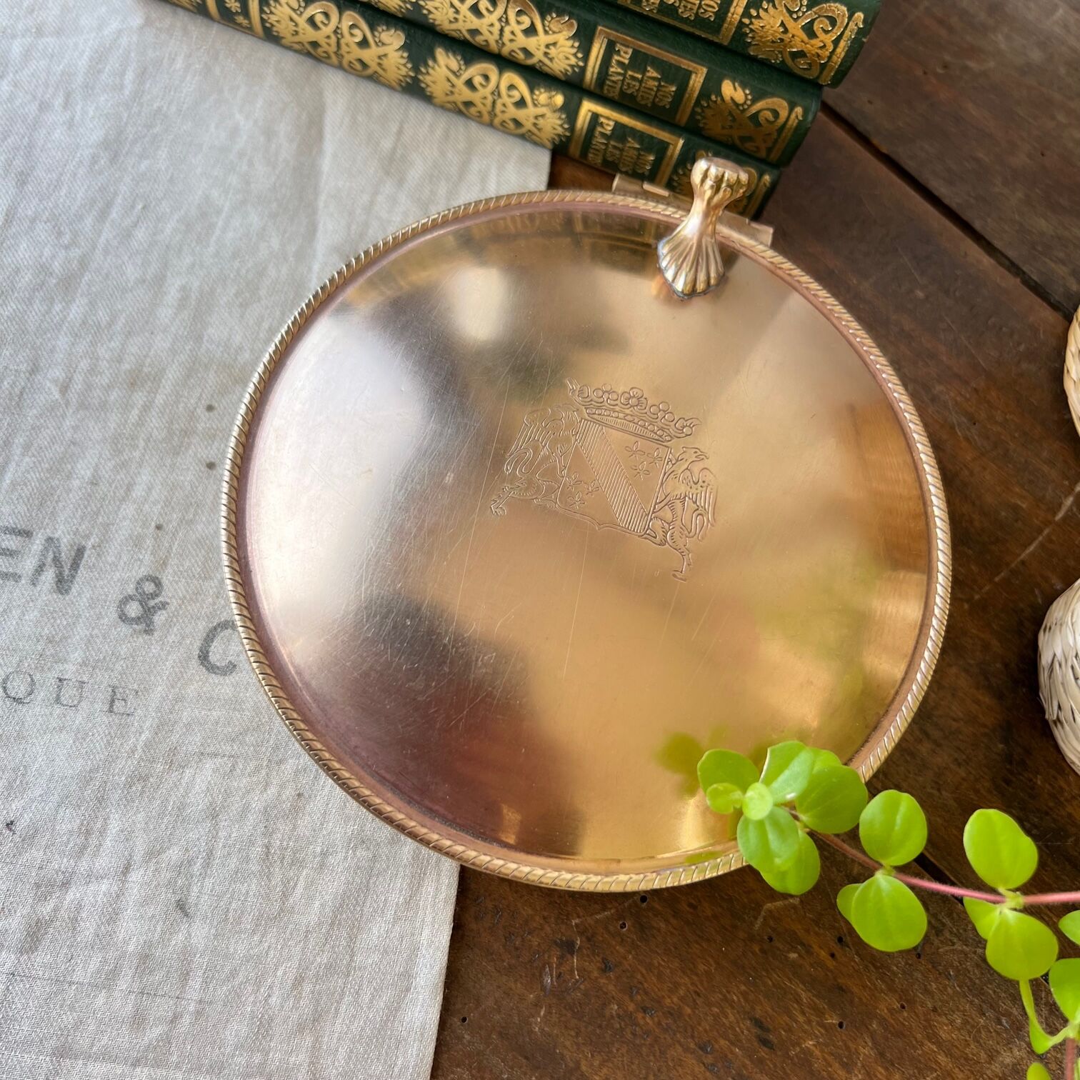 Pocket tray or box made of brass "N"