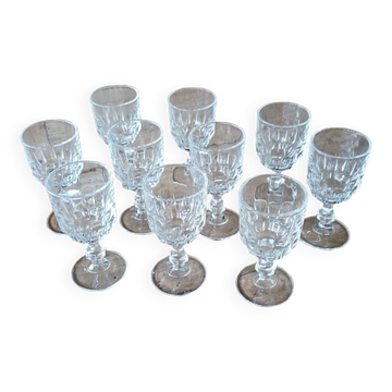 10 verres à liqueur anciens