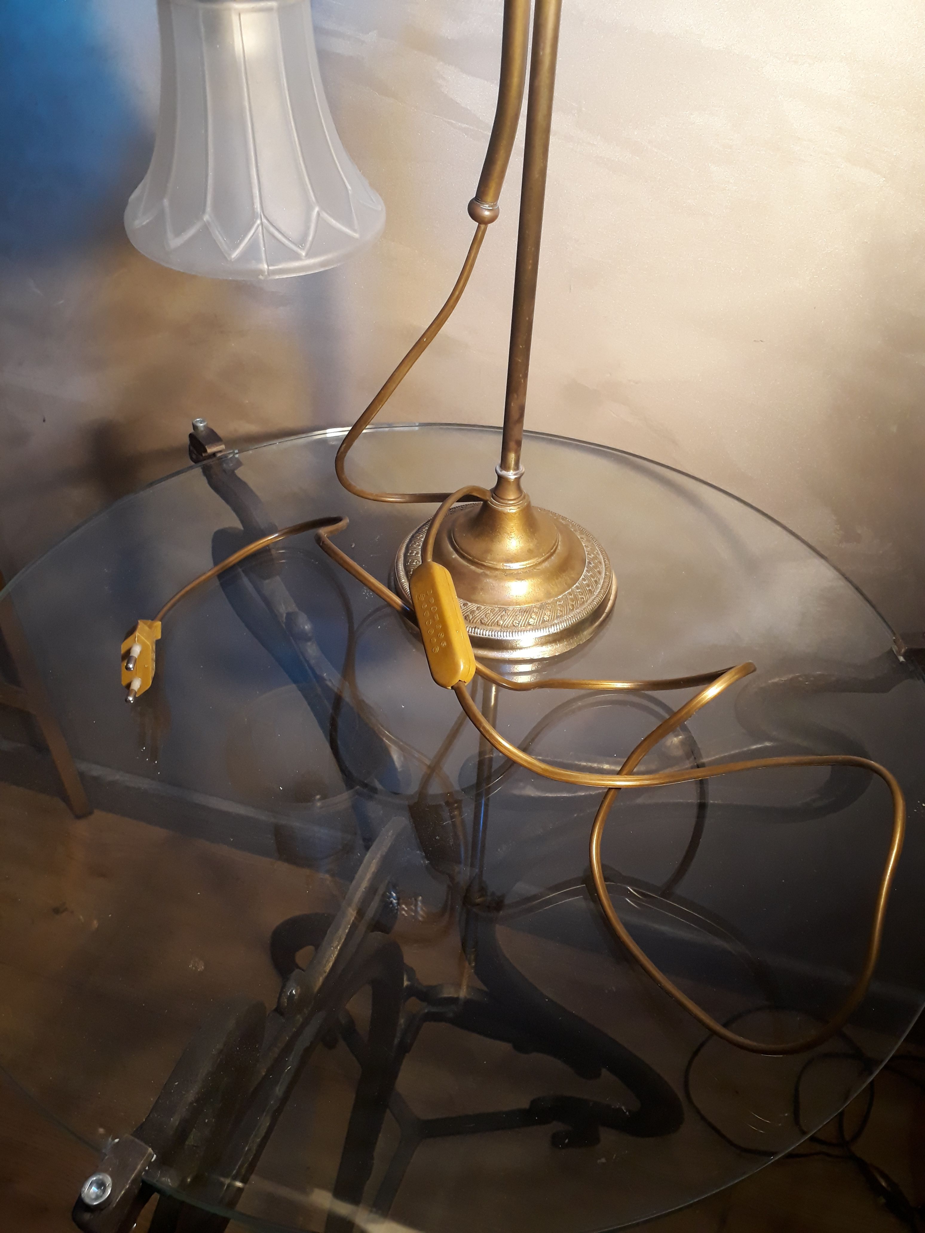 1900 beautiful brass desk lamp patina with its tulip art deco 44x25cm,