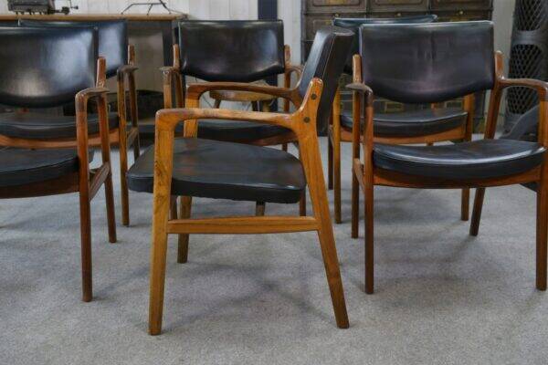 Ensemble de 6 fauteuils scandinaves en cuir et palissandre par Gondo Gravesen pour l’Atelier Bondo Gravesen Snedkerier 1960’s