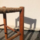 Tabouret brutaliste rotin
