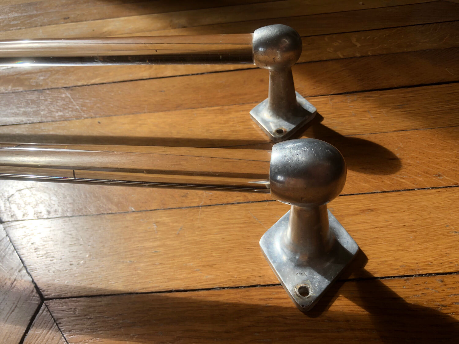 Art Deco towel rack in glass and aluminum