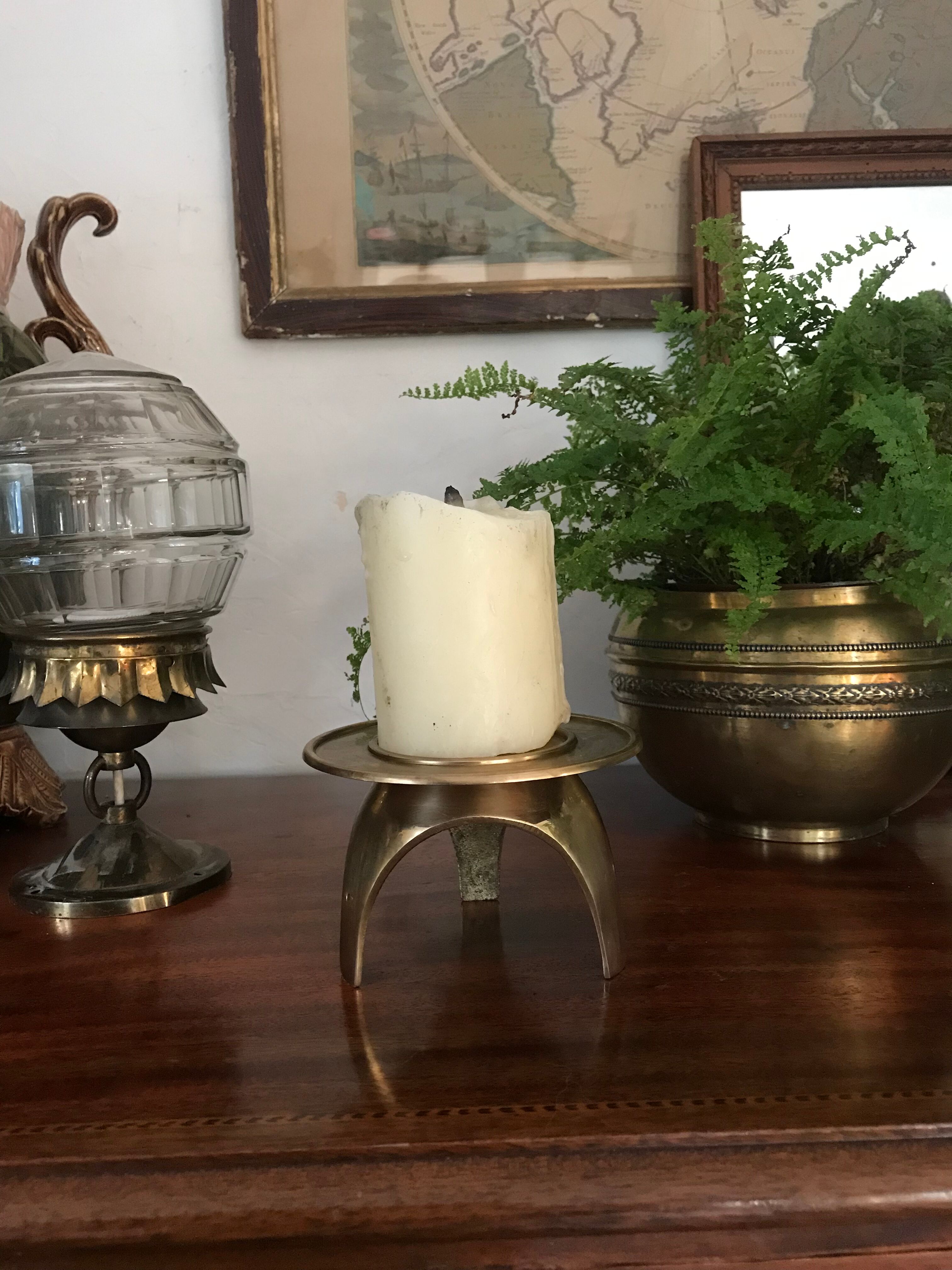 Scandinavian tripod candle holder