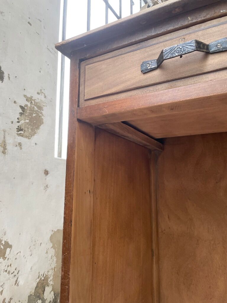 Oak trading post in early XXth century