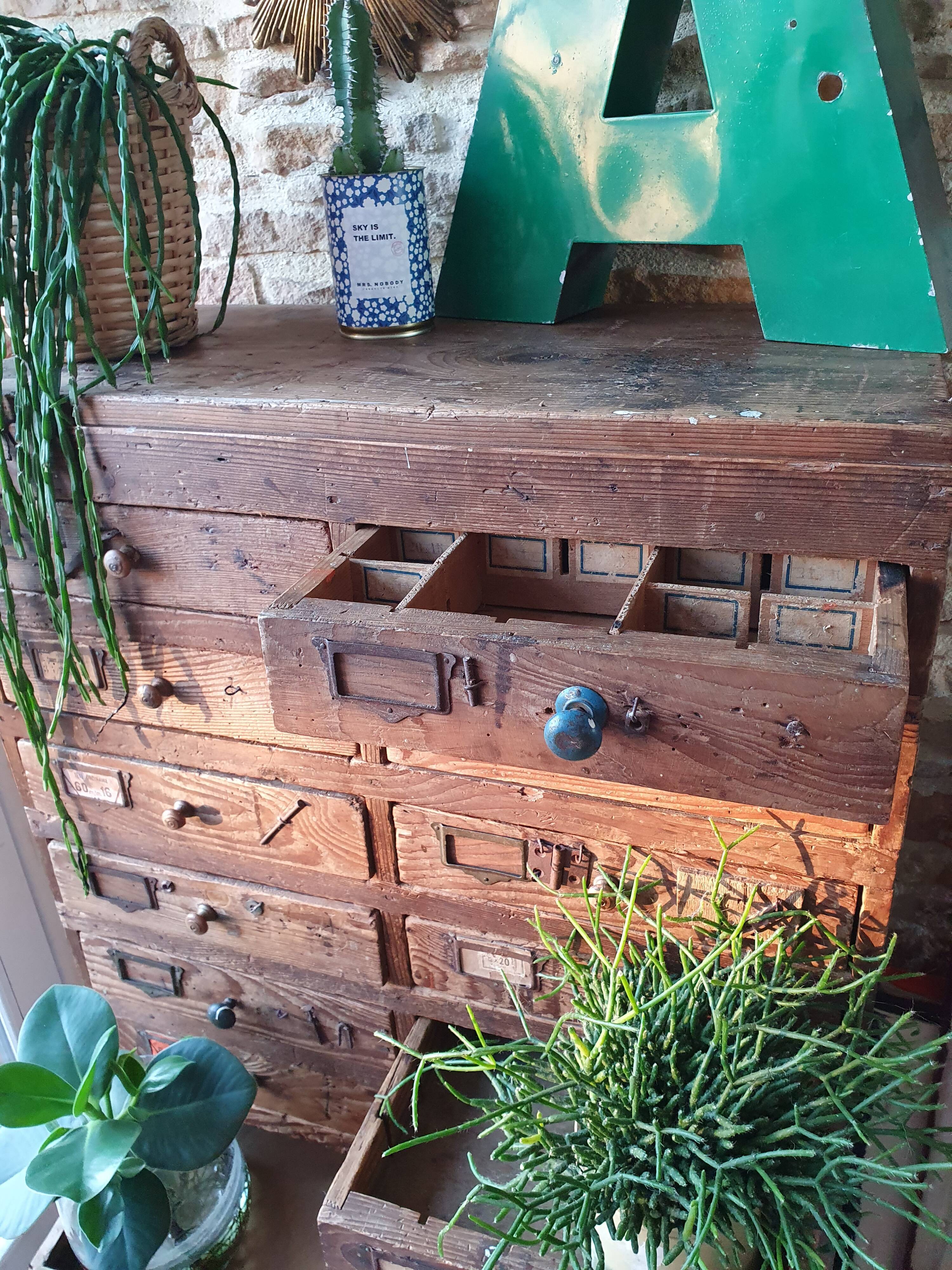Trade cabinet 24 drawers