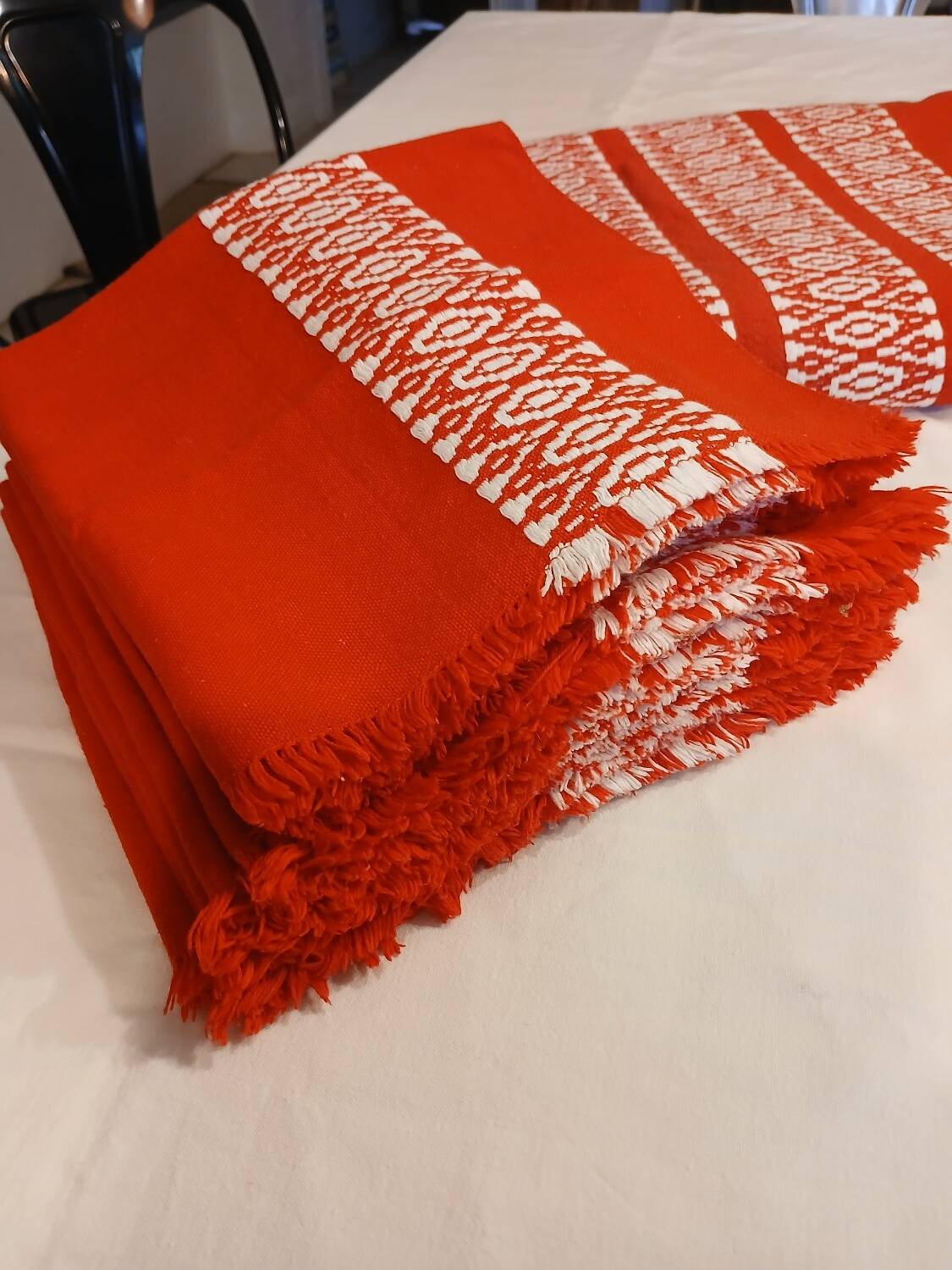 Tablecloth + 12 old napkins