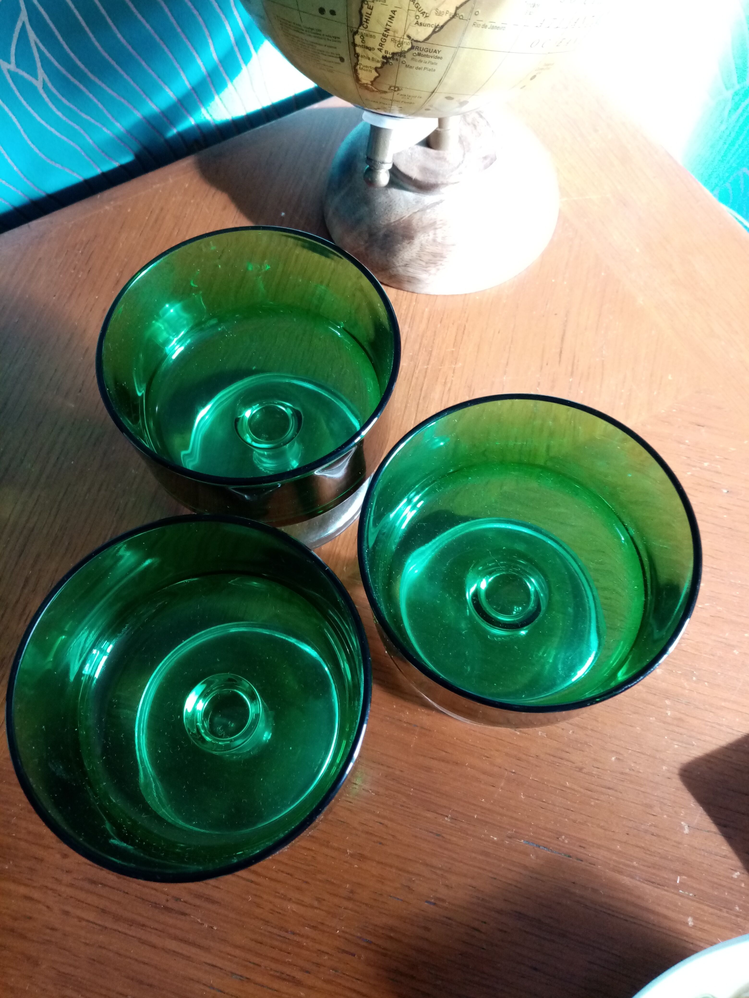 Green vintage ice cream cups