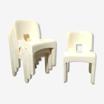 "Universal" chairs set by Joe Colombo