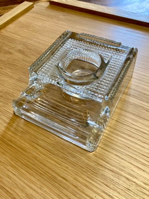 Inkwell glass pen holder