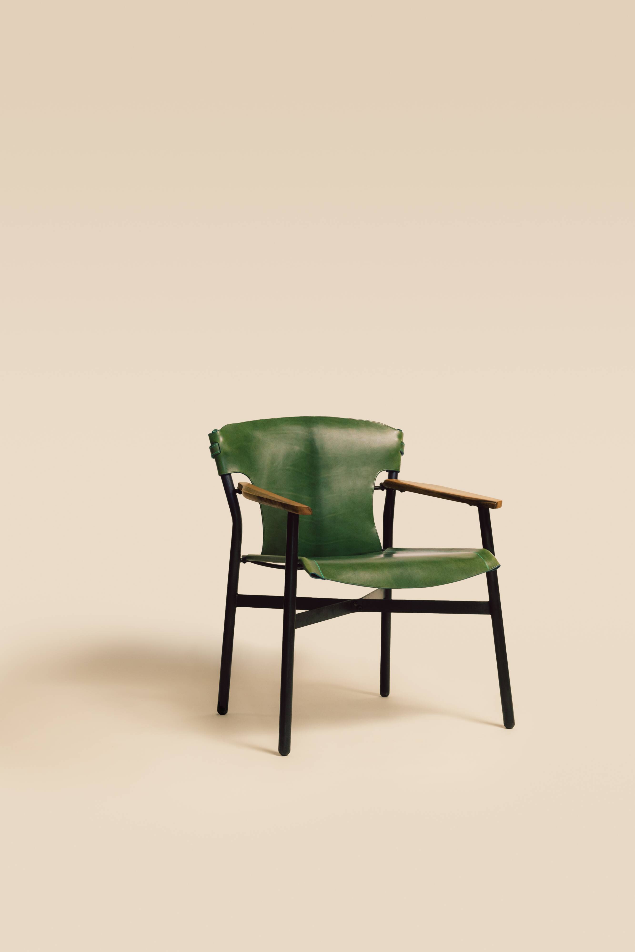 Galathée armchair in green leather, steel and ash wood