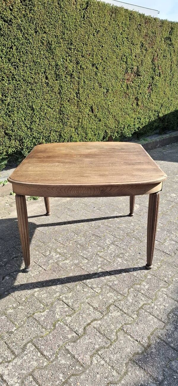 Table ancienne en chêne massif