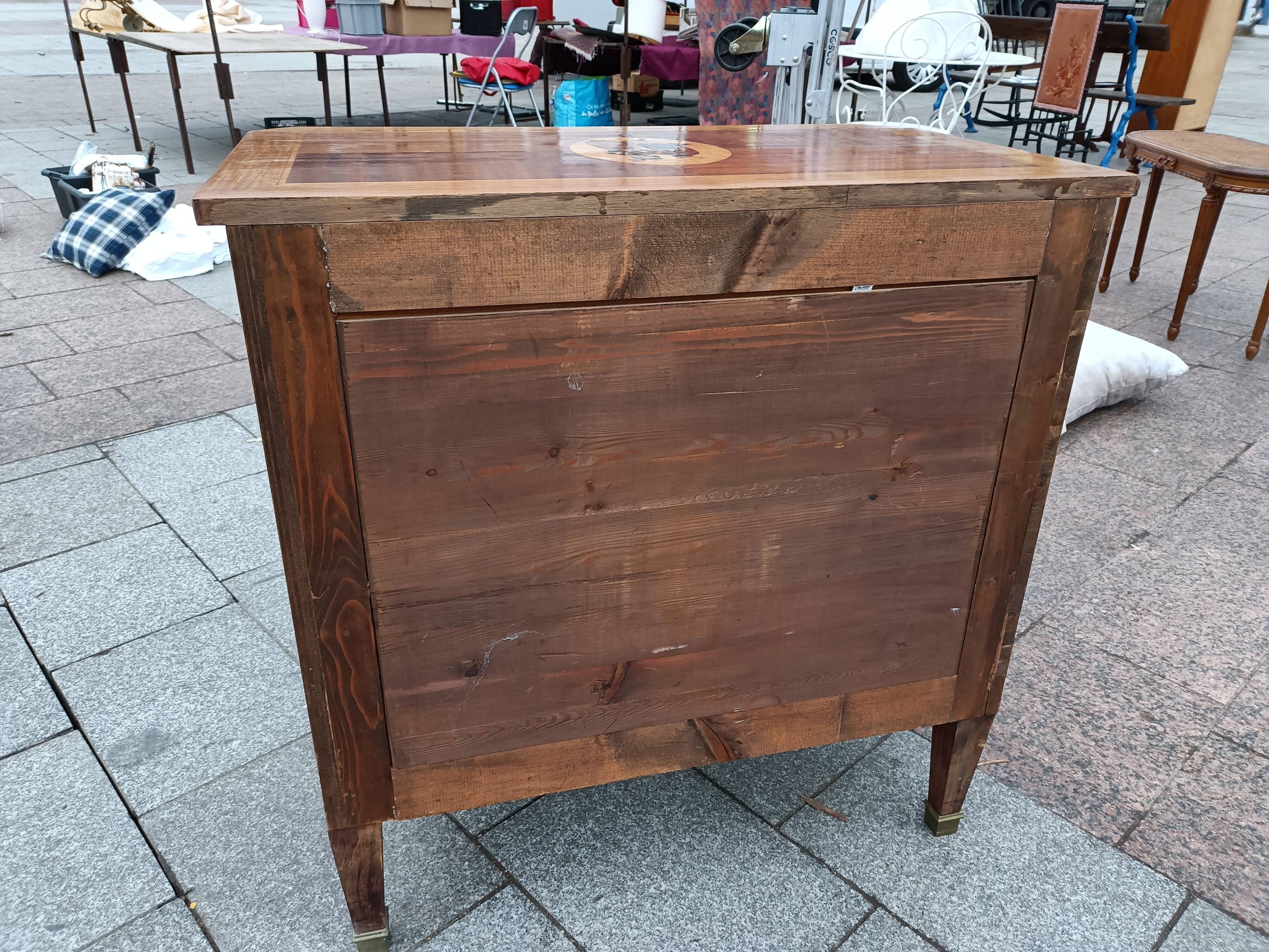 Old Louis XVI style chest of drawers in marquetry
