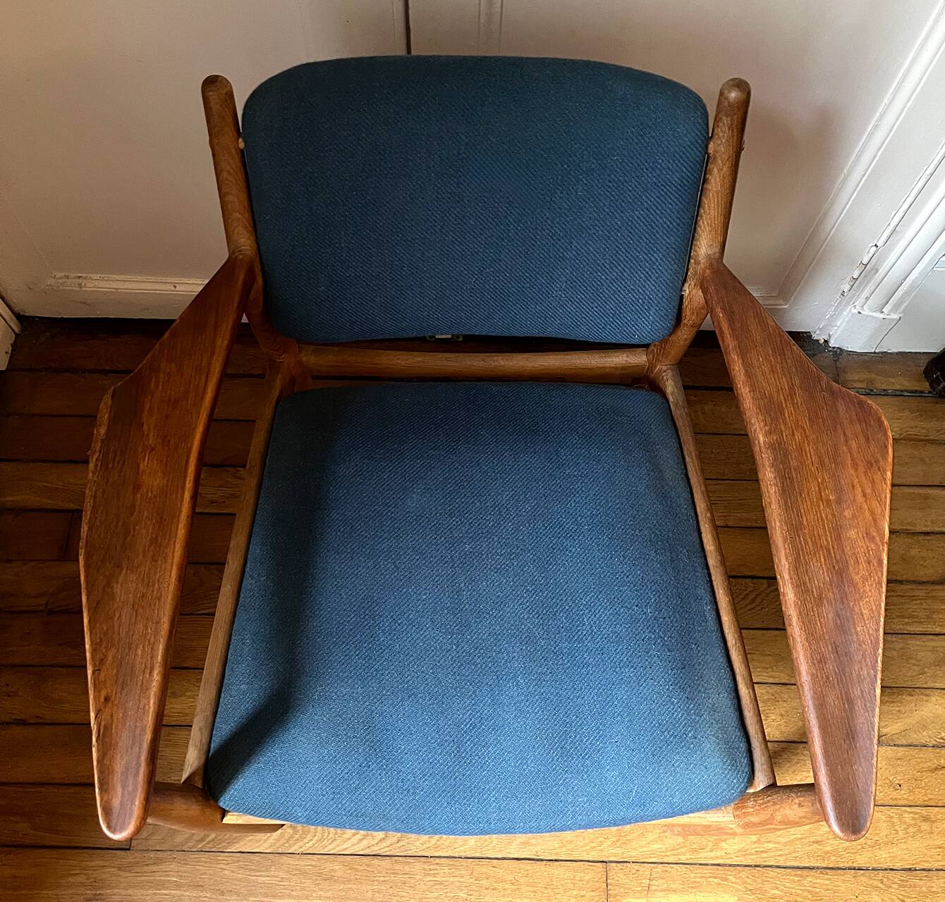 Fauteuil scandinave George Tanier