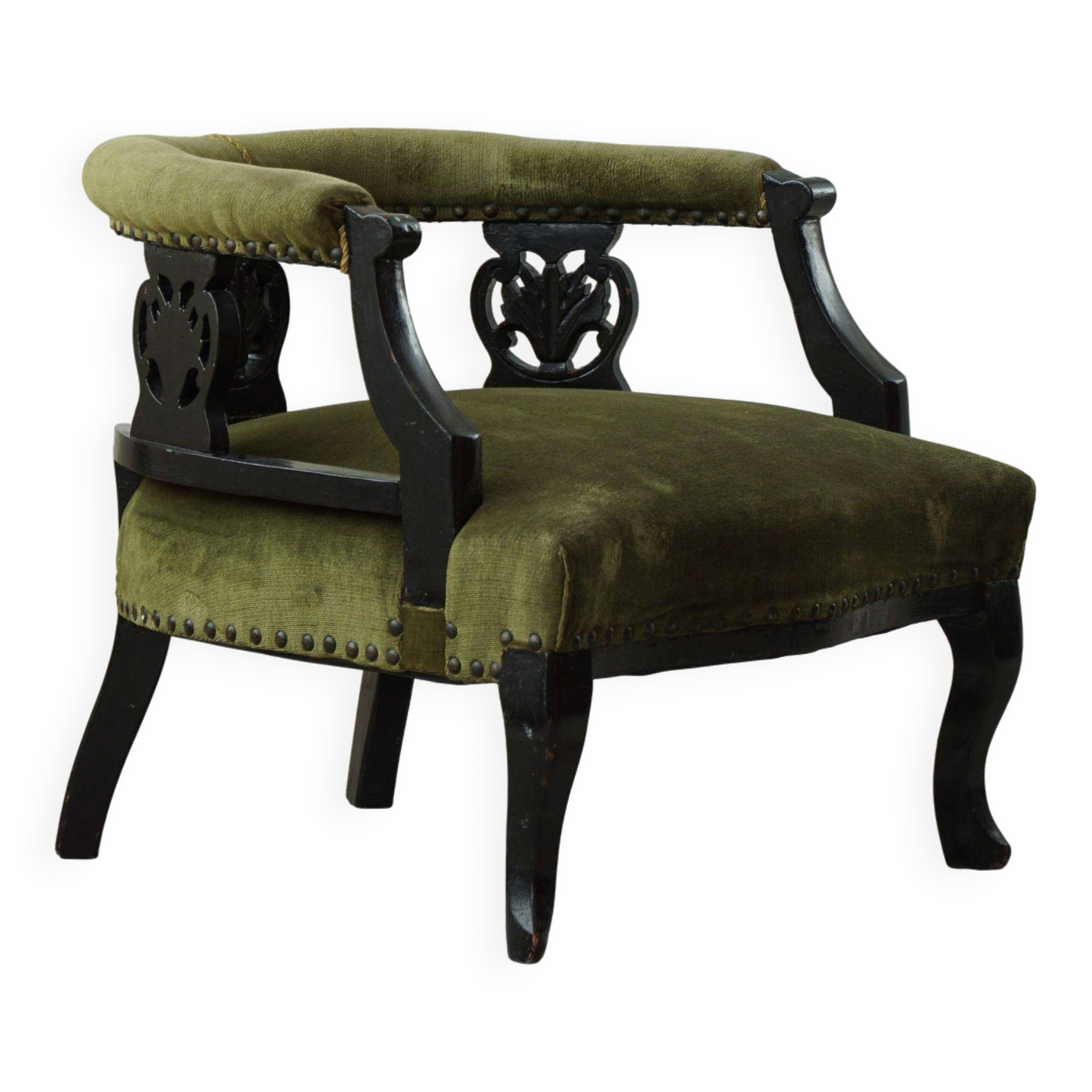 Victorian English decorative chair, velvet and wood, late 19th century.