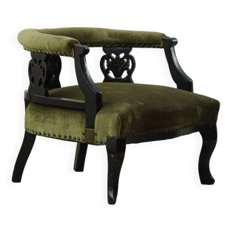 Victorian English decorative chair, velvet and wood, late 19th century.