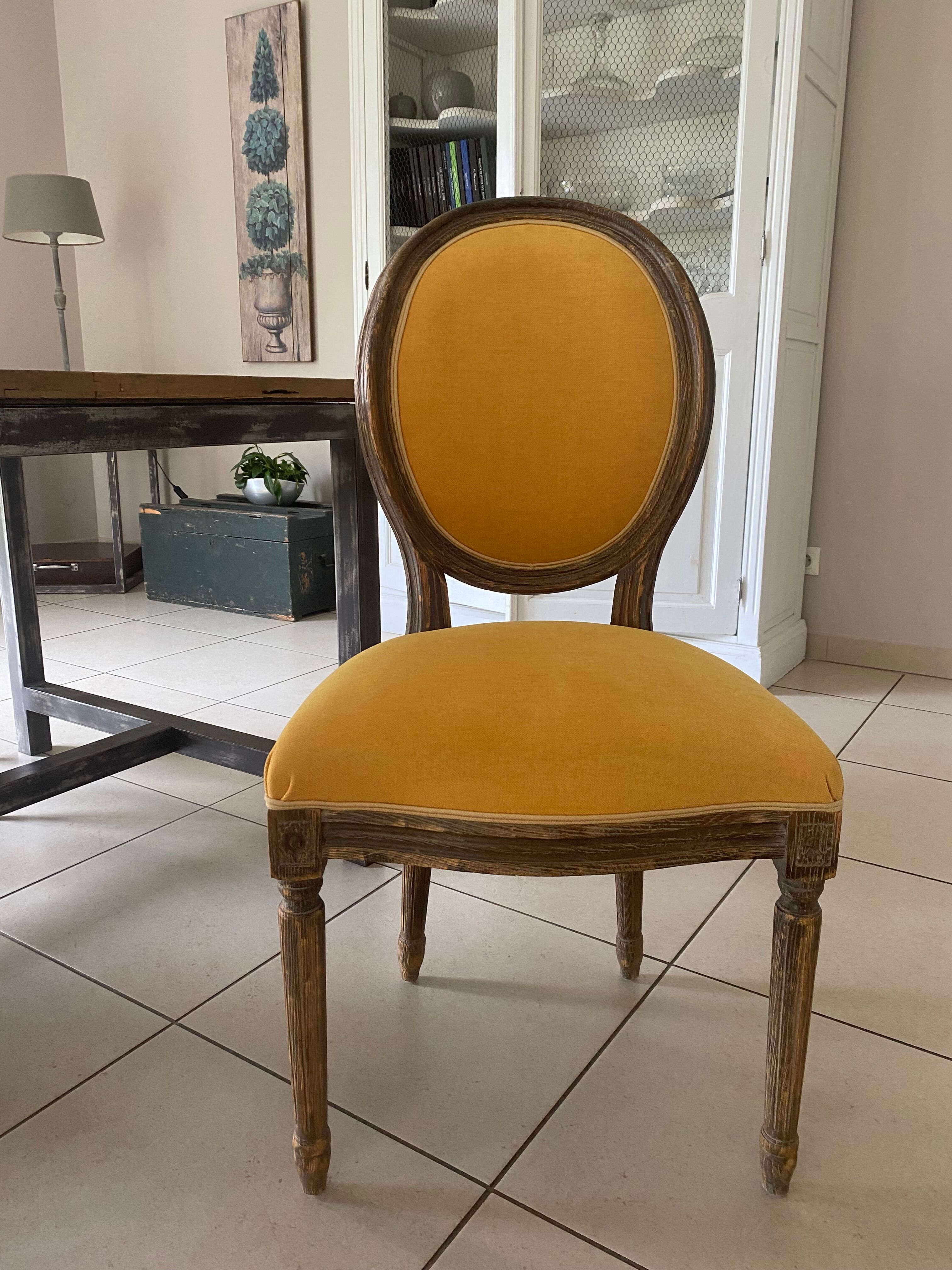 Set of 6 dining chairs
