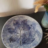 Plate the 2 potters