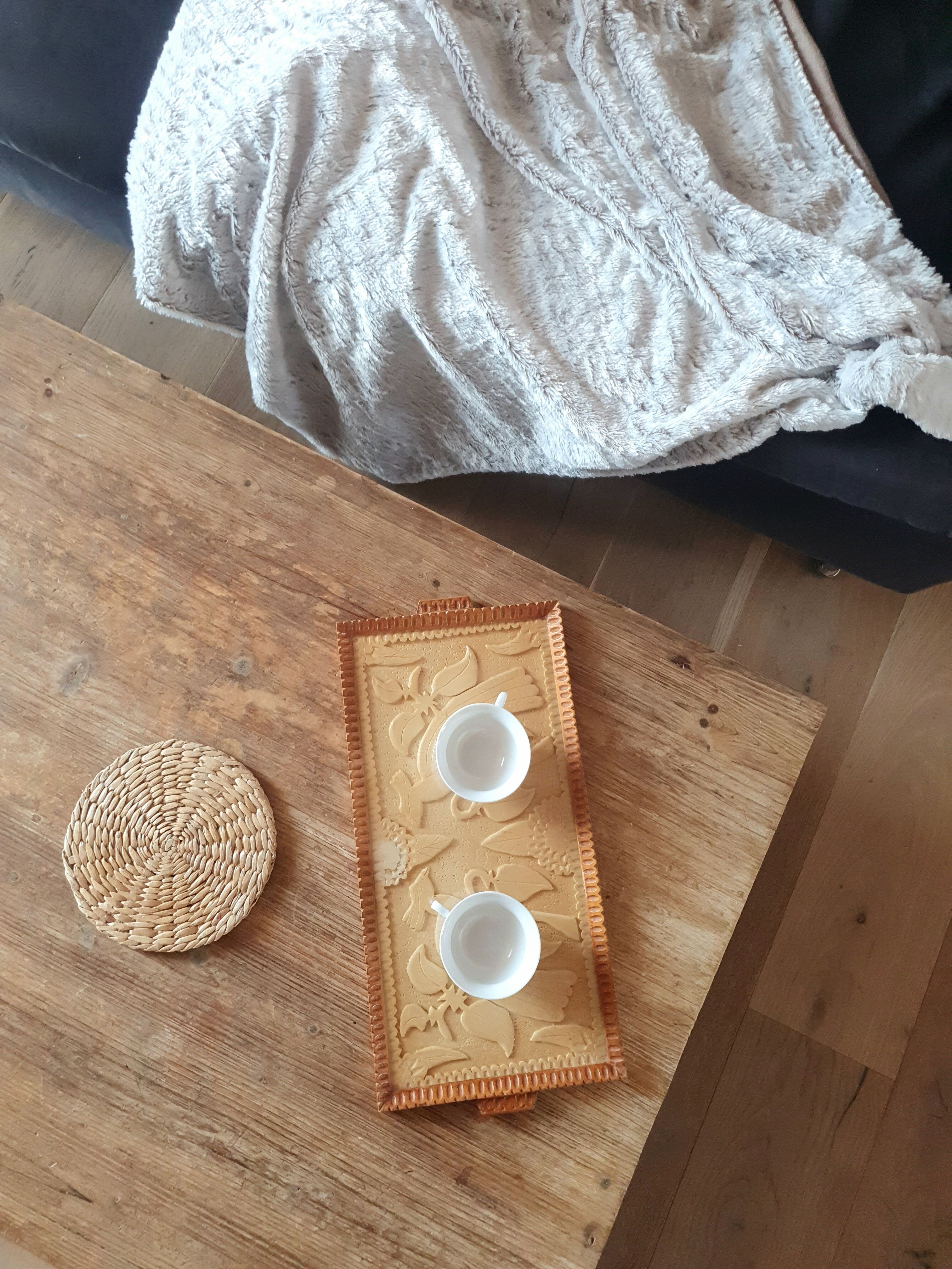 Ethnic tray in glass and carved wood