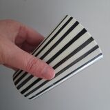 4 verres en verre blanc fin lignés