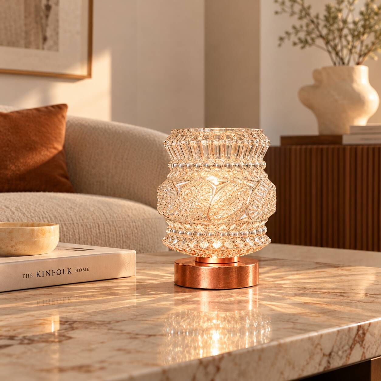 Punkette — Vintage table lamp in transparent glass with rose gold reliefs.