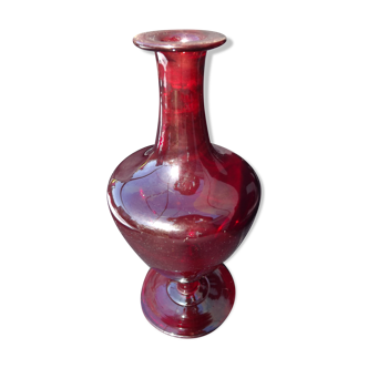 Vase soliflore rouge sang